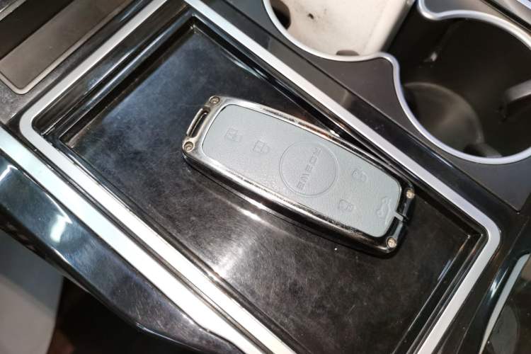 Used Roewe iMAX8 2022 400TGI Prestige Edition
