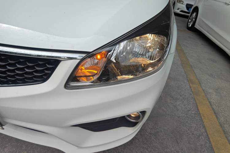 Used Kia K2 2017 Sedan 1.4L Manual Transmission 15th Anniversary Special Edition GLS