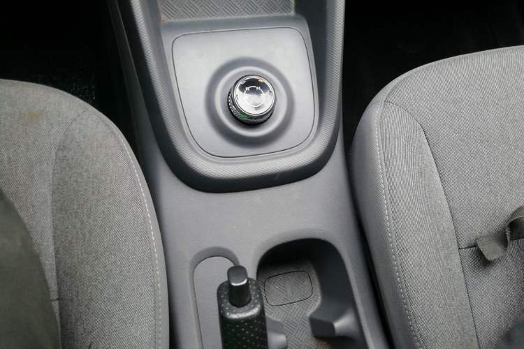 Used Wuling Hongguang New Energy 2024 All-Electric Model 300KM Standard Version
