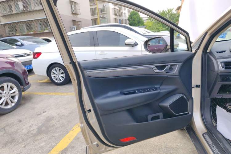 Used Geely Auto Emgrand GS 2016 Sport Edition 1.3T Manual LingShang Model
