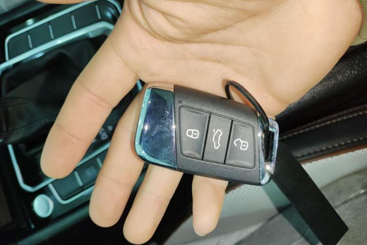 Used Volkswagen Magotan 2023 2 Million Units Commemorative Edition 330TSI DSG Luxury Version
