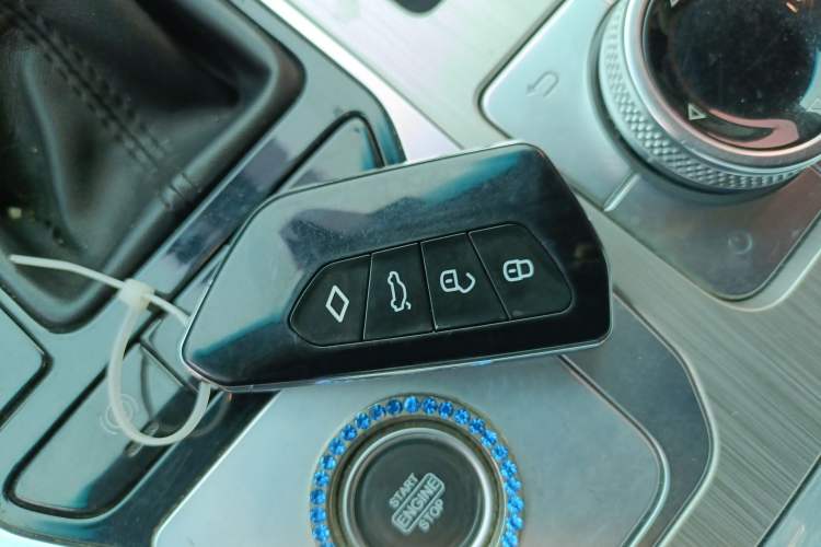 Used JETOUR X70 2020 1.5T DCT Comfort Edition 7-Seater
