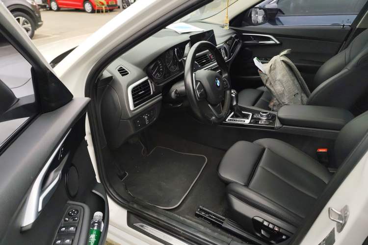 Used BMW 1 Series 2017 118i Design Package Model