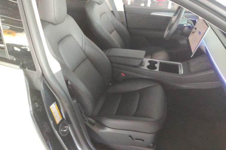 Used Tesla Model Y 2024 Rear-Wheel-Drive Version
