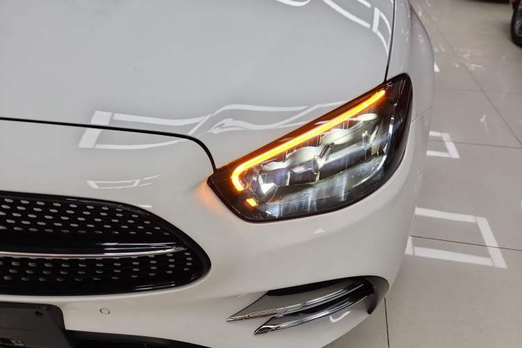 Used Mercedes-Benz E-Class 2021 E 300 L Sporty and Stylish Model