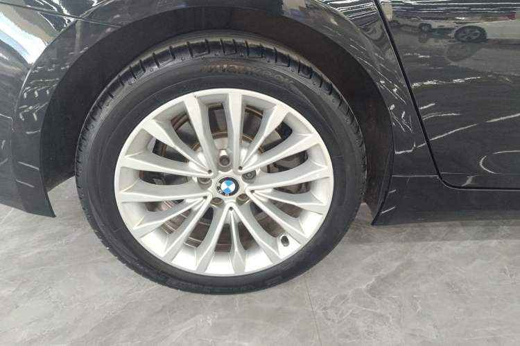 Used BMW 5 Series 2018 525Li Luxury Package