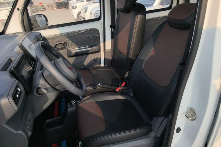 Used Wuling Zhiguang New Energy 2025 Comfort Model