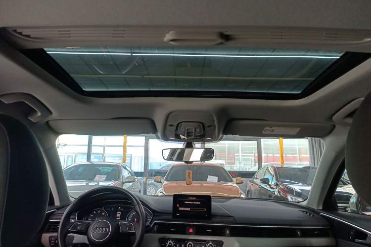 Used Audi A4L 2018 30th Anniversary Edition 30 TFSI Ambition Model