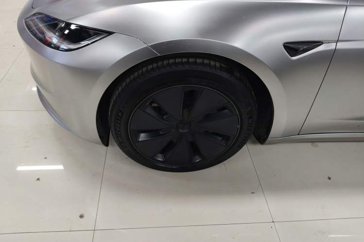 Used Tesla Model 3 2023 Rear-Wheel-Drive Version
