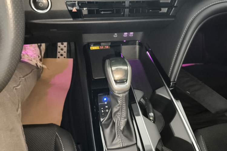 Used Toyota Camry 2024 Dual-Motor 2.0 HXS Sport Plus Edition
