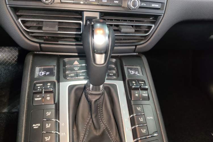 Used Porsche Macan 2021 Macan 2.0T