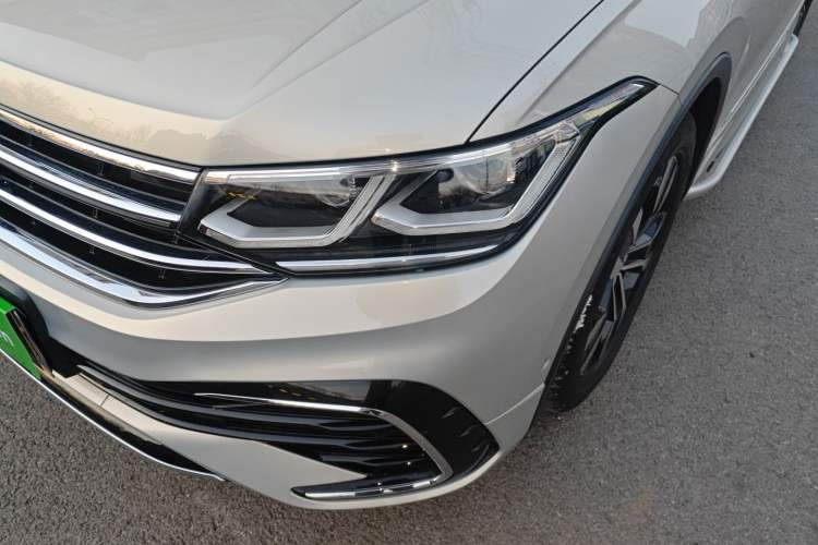 Used Volkswagen Tiguan L 2023 330TSI Automatic Two-Wheel Drive R-Line Flagship Edition