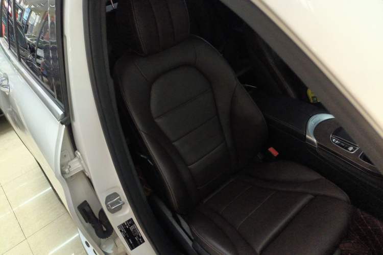 Used Mercedes-Benz GLC 2022 Refreshed GLC 300 L 4MATIC Dynamic Edition
