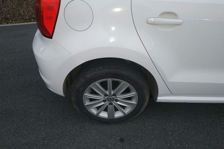 Used Volkswagen Polo 2014 1.6L Automatic Comfort Edition
