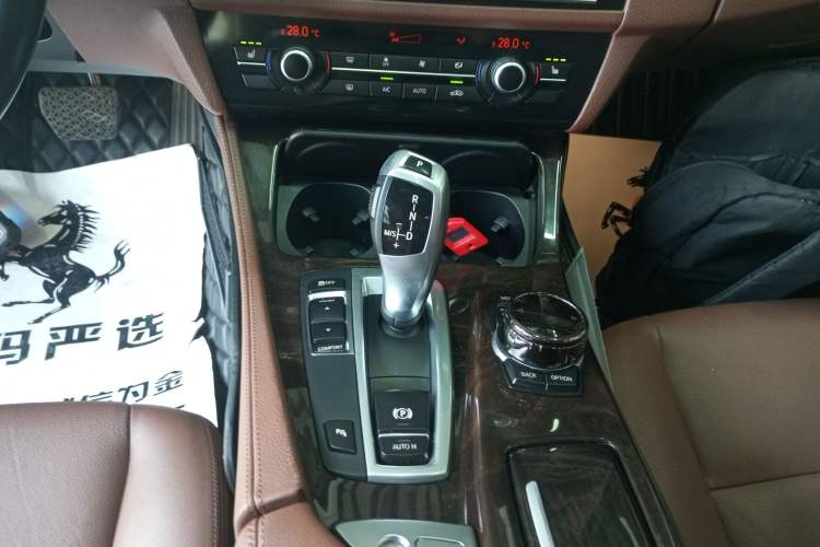 Used BMW 5 Series 2017 525Li Leading Model
