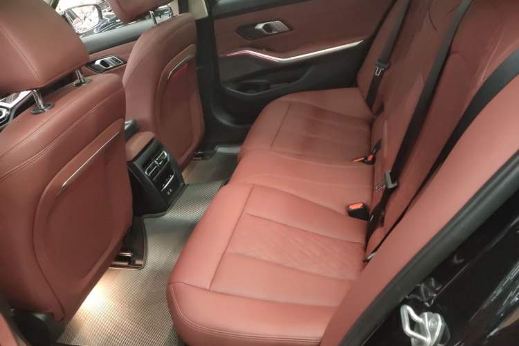 Used BMW i3 2024 eDrive 40 L Midnight Edition
