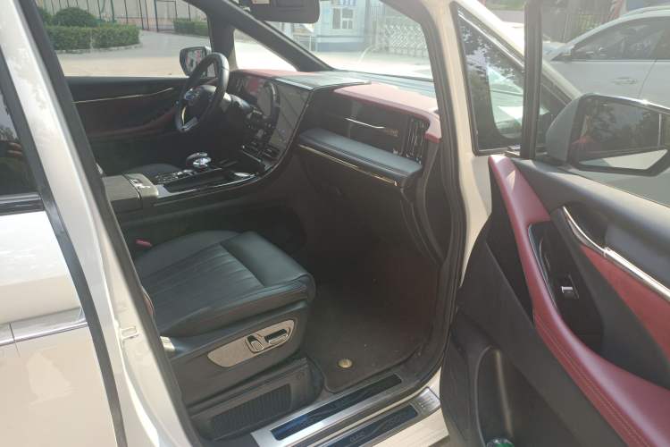 Used GAC Trumpchi M8 2023 Zongshi Series 400T Ultimate Edition
