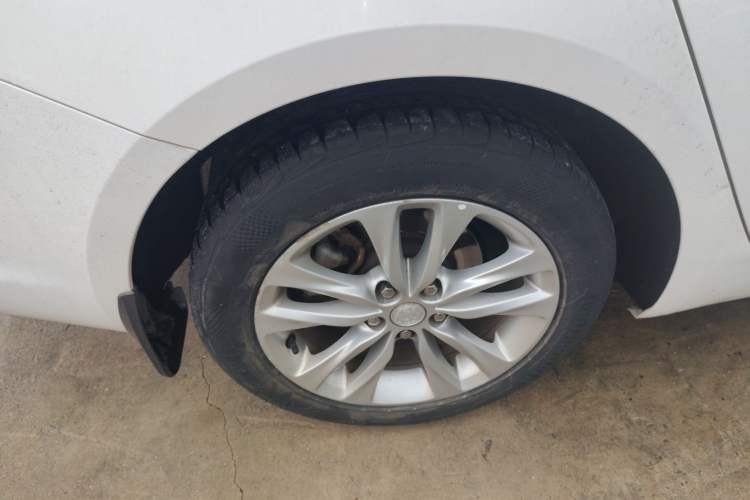 Used Buick Verano 2017 Sedan 20T Dual-Clutch Leading Model
