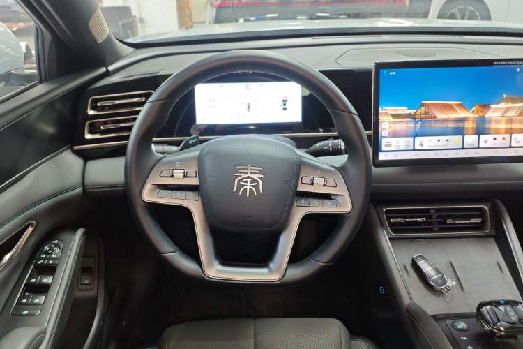 Used BYD Qin L 2025 DM-i Smart Drive 120KM Superior Model