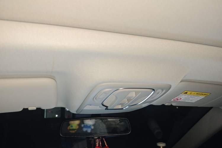 Used Roewe RX5 2020 PLUS 300TGI Automatic Ali National Style Ronglin Edition
