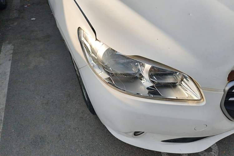 Used Peugeot 301 2016 1.6L Manual Comfort Edition