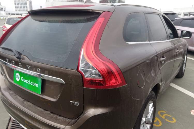 Used Volvo XC60 2017 T5 Smart Upgrade Edition