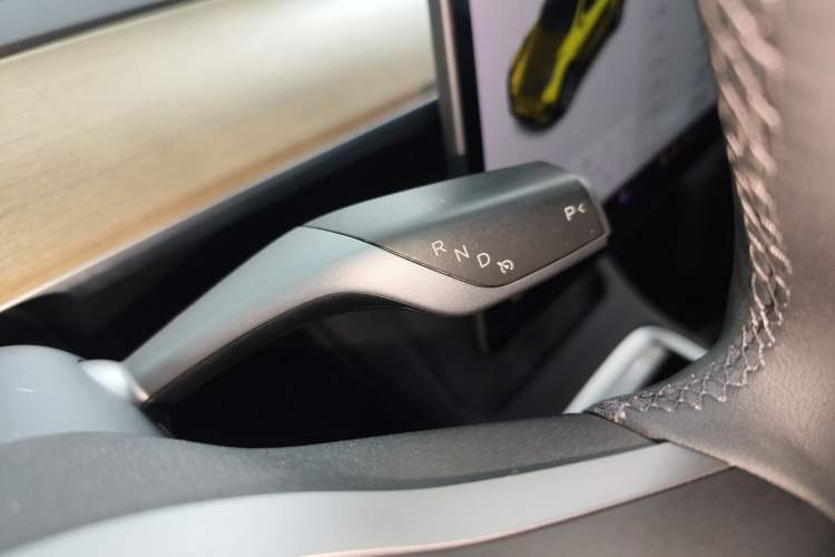 Used Tesla Model Y 2021 Long-Range All-Wheel-Drive Version 3D7
