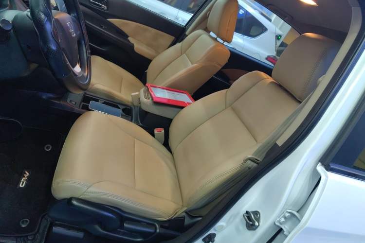 Used Honda CR-V 2016 2.0L two-wheel drive Urban Edition