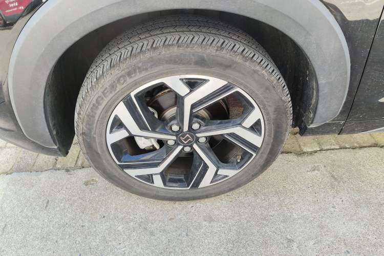 Used SOL X8 2021 300T DCT Leading Smart Connectivity Version 7 Seats
