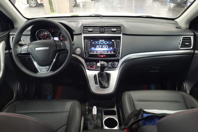 Used Haval M6 2019 1.5T DCT Two-Wheel Drive Elite Version China VI Standard
