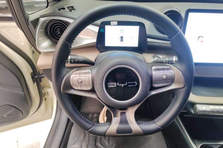 Used BYD Dolphin 2023 420 km Fashion Edition