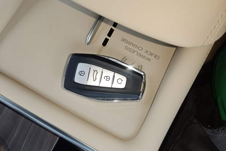 Used Geely Auto Monjaro L 2025 Dongfang Yao 2.0TD Automatic All-Wheel-Drive Wangyue Edition