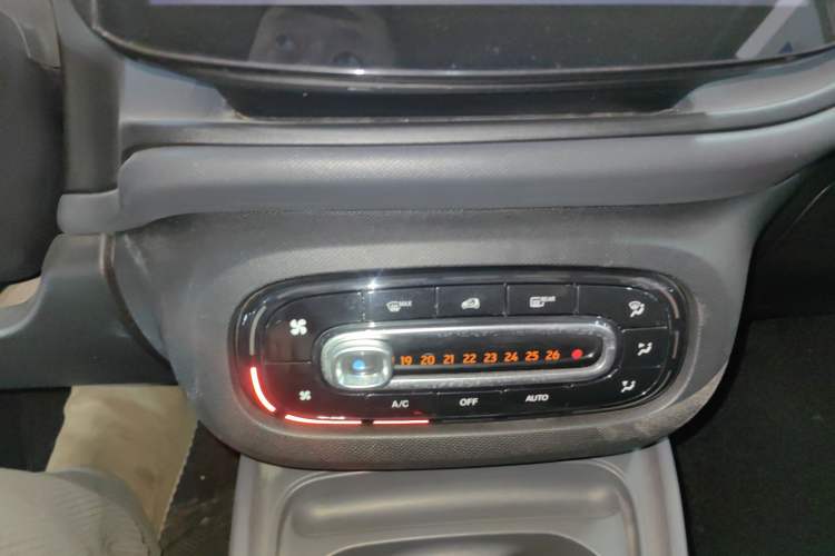 Used  fortwo 2018 1.0L 52kW Hardtop Dynamic Version China V
