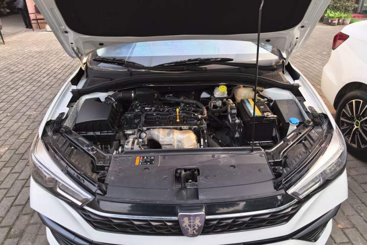 Used Roewe i5 2021 1.5L CVT Platinum Edition