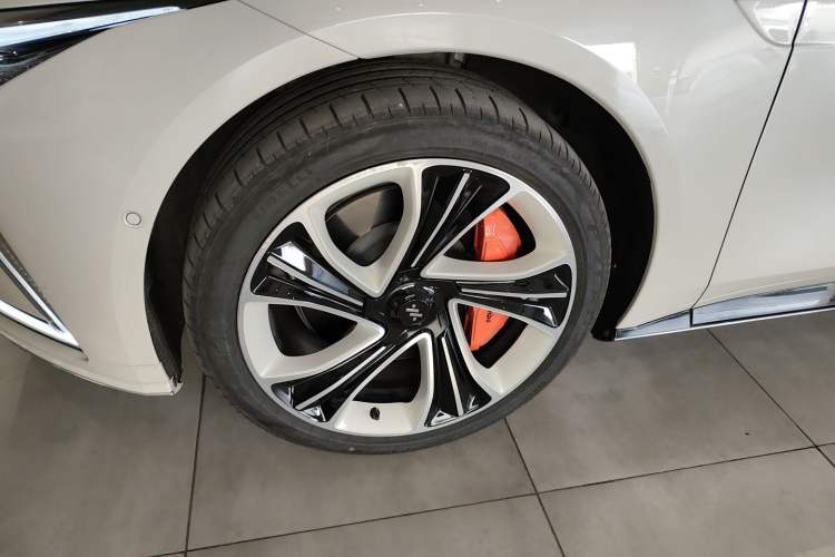 Used  L7 2022 Pro Model