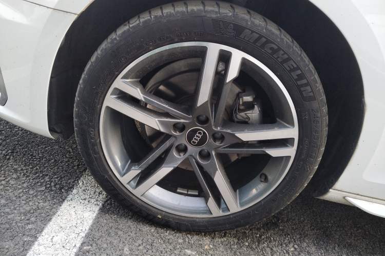 Used Audi A4L 2022 40 TFSI Fashion Dynamic Model
