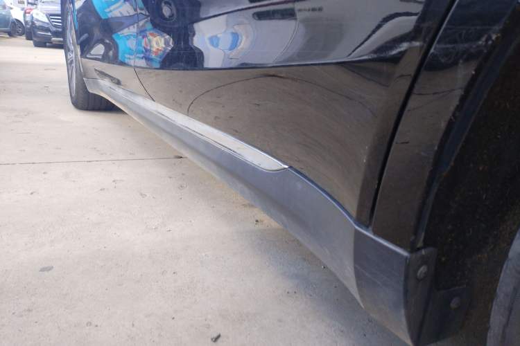 Used Hongqi E-QM5 2022 431 km Charge & Enjoy Edition
