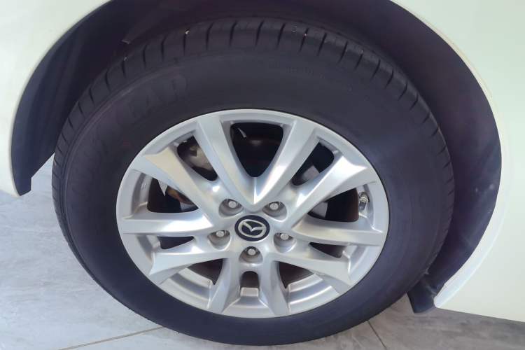 Used Mazda Mazda 3 Axela 2017 Sedan 1.5L Automatic Comfort Model China VI Standard