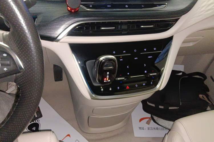 Used Buick GL8 2021 Avenir Aivia Six-Seat Luxury Edition
