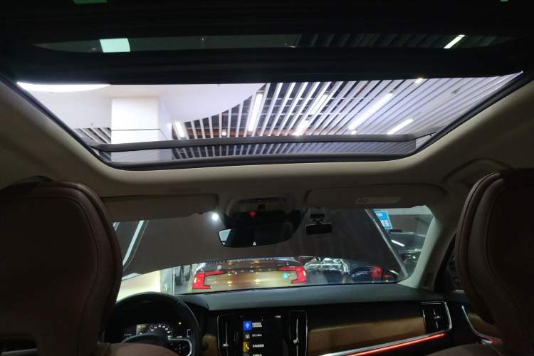 Used Volvo S90 2019 T5 Zhiyi Edition
