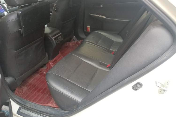 Used Toyota Camry 2015 2.0G Premier Edition
