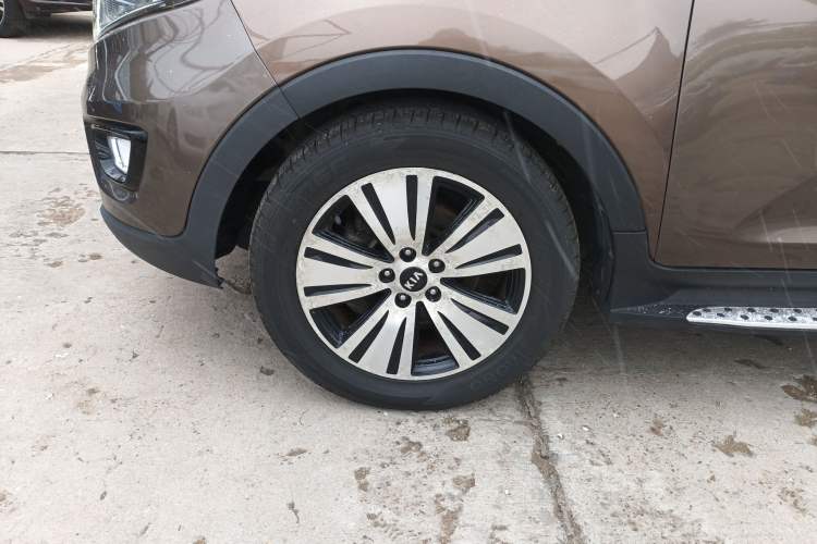 Used Kia Sportage R 2015 2.0L Automatic Two-Wheel Drive DLX Model