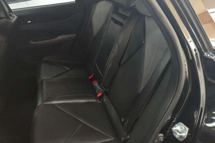 Used Changan UNI-V 2022 1.5T Prestige Version