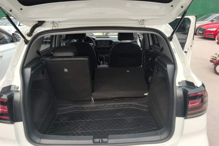 Used Volkswagen Tacqua 2020 1.5L Automatic Yue
