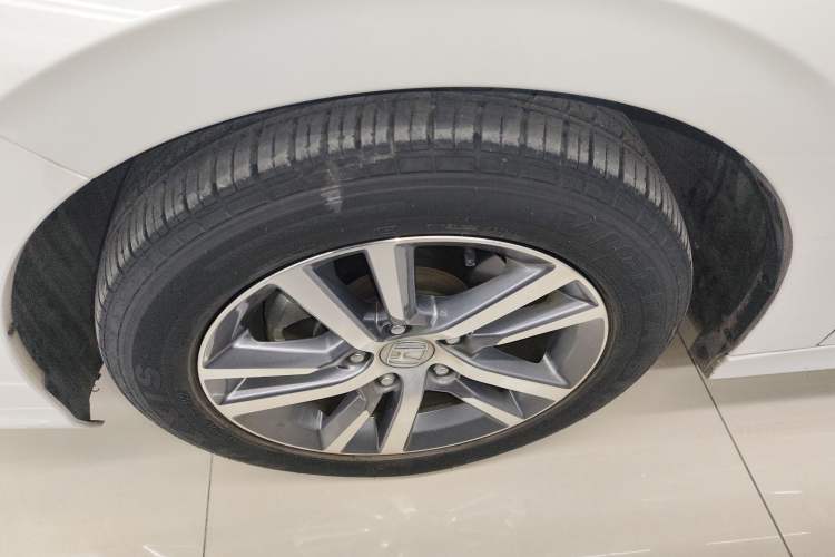 Used Honda Civic 2023 240TURBO CVT Dynamic · Center Stage Special Edition