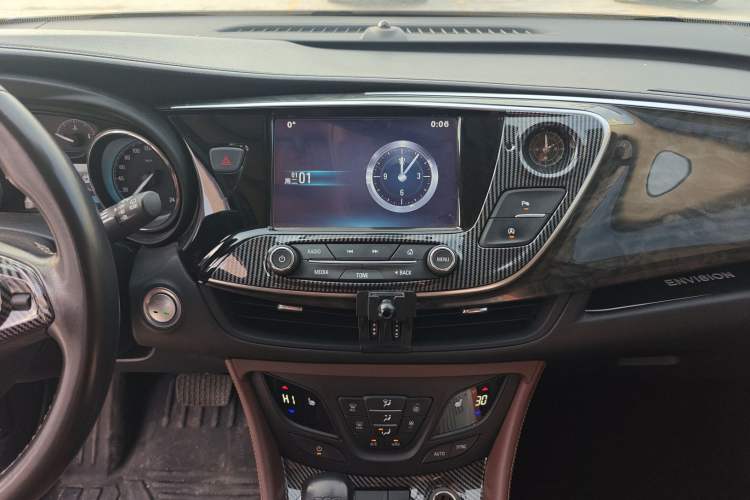 Used Buick Envision 2016 20T Two-Wheel-Drive Elite Model
