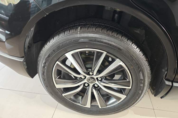 Used Toyota Harrier 2022 2.0L CVT Two-Wheel Drive Flagship Edition
