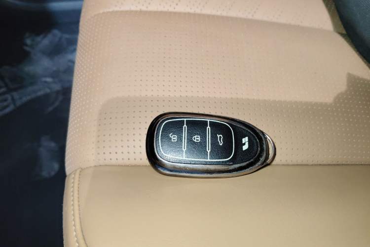 Used Li Auto ONE 2020 Extended-Range 6-Seater Version
