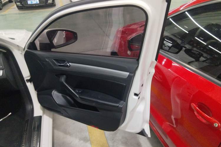 Used Volkswagen Lamando 2019 230TSI DSG Fashion Edition China VI
