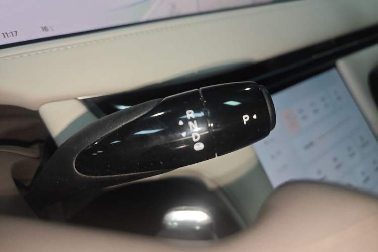 Used  LS7 2023 77 kWh Urban Fit Pro Rear-Wheel Drive Version
